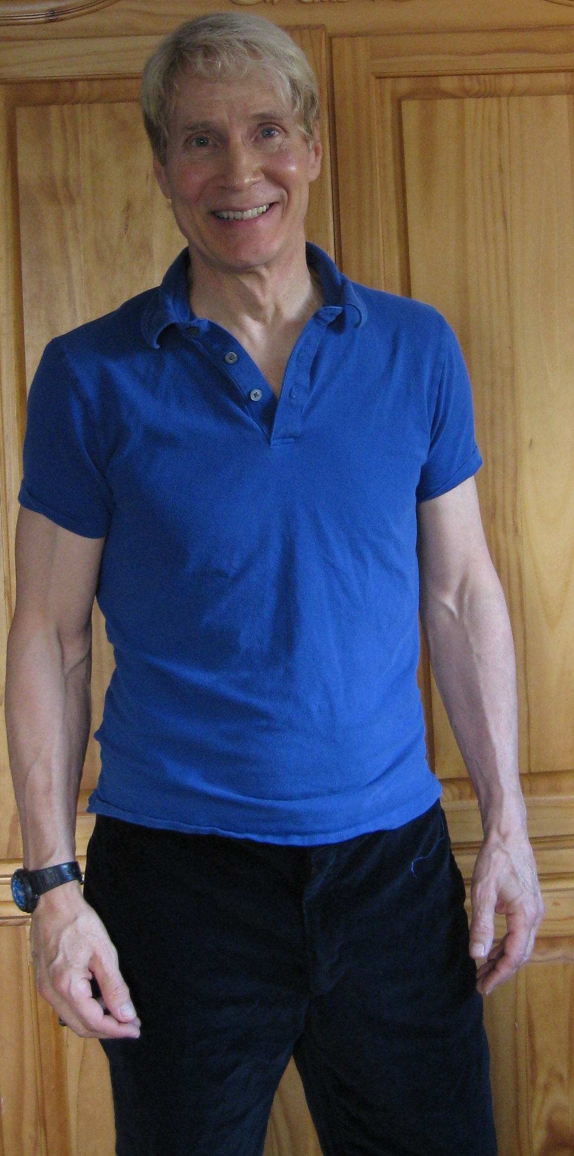 Dr. Larry Farwell full
                                      length 1